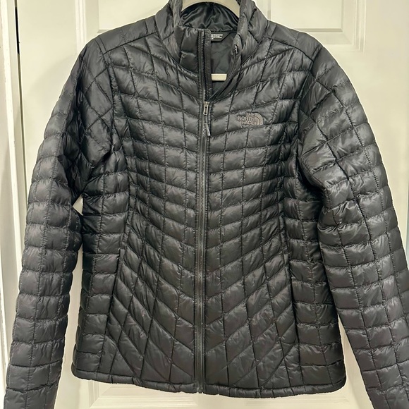 The North Face Ladies ThermoBall Trekker Jacket size L - Picture 3 of 6